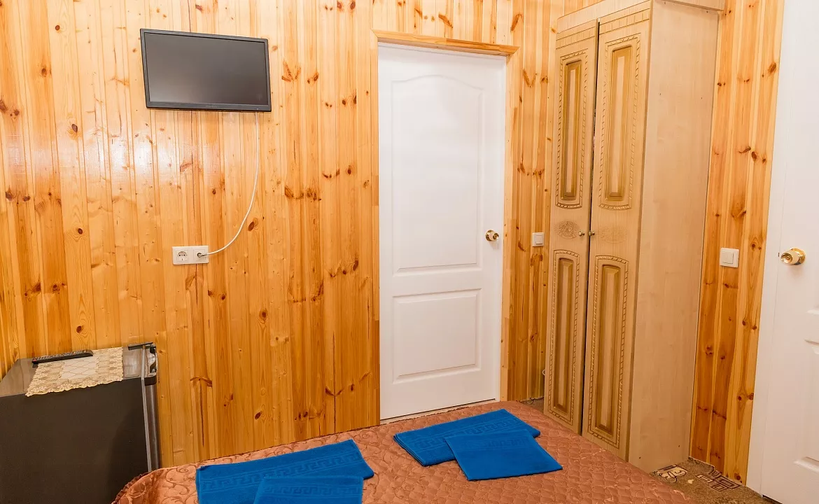 Двухместный номер класса стандарт со всеми удобствами. Гостевой дом "Ника" - Анапа. Анапа Двухместный номер класса стандарт со всеми удобствами. Гостевой дом "Ника" - Анапа. Анапа