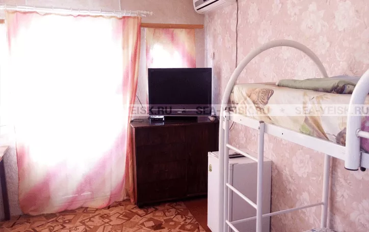 4-х местный номер. Частный сектор Жилье с удобствами "У Юлии". Ейск