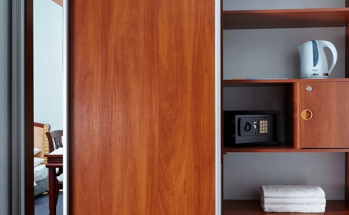 СТАНДАРТНЫЙ НОМЕР С БАЛКОНОМ. Отель «TES-Hotel Resort & SPA». Евпатория