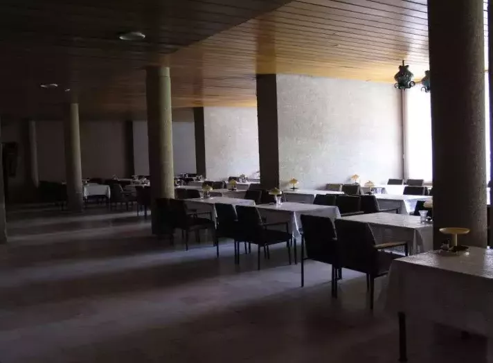 . Гостиница «МТЦ Горные вершины». Домбай-гостиницы