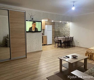 Уютная квартира-студия. Квартира в многоквартирном доме Абазинская 35. Уютная квартира-студия. Квартира в многоквартирном доме Абазинская 35.