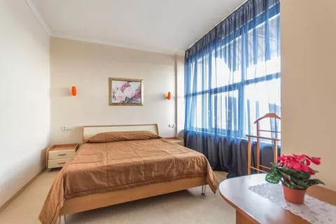 «Студия» с  2 доп.местами. Гостиница «Морская звезда». Архипо-Осиповка