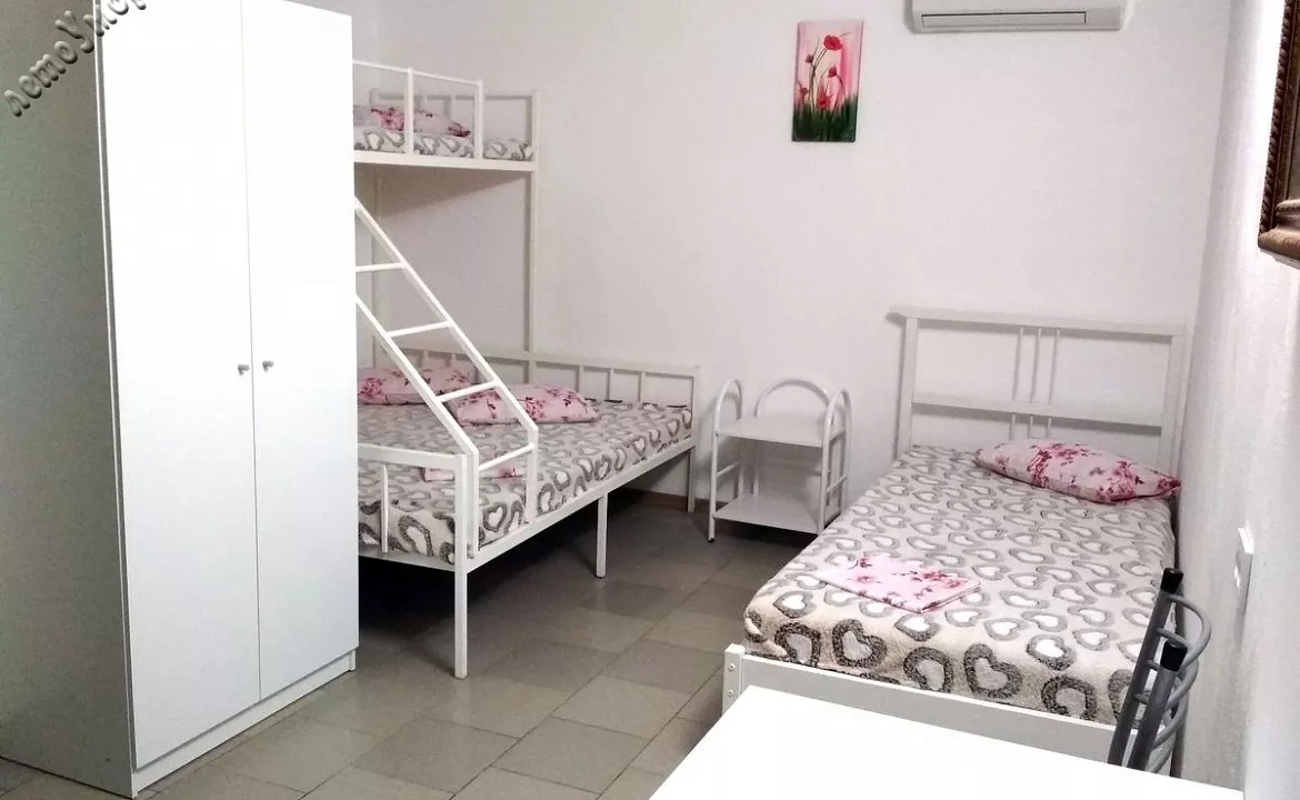 4-х местный номер. Гостевой дом На ул Приморской 1Б. Должанская 4-х местный номер. Гостевой дом На ул Приморской 1Б. Должанская