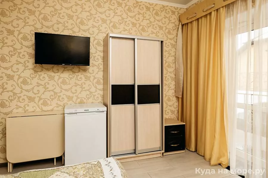 2+1 местный номер студия + кухня. Гостевой дом Колибри. Ейск