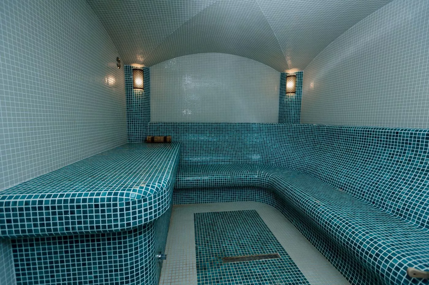 . Гостиница LooSPAngeles. Лоо