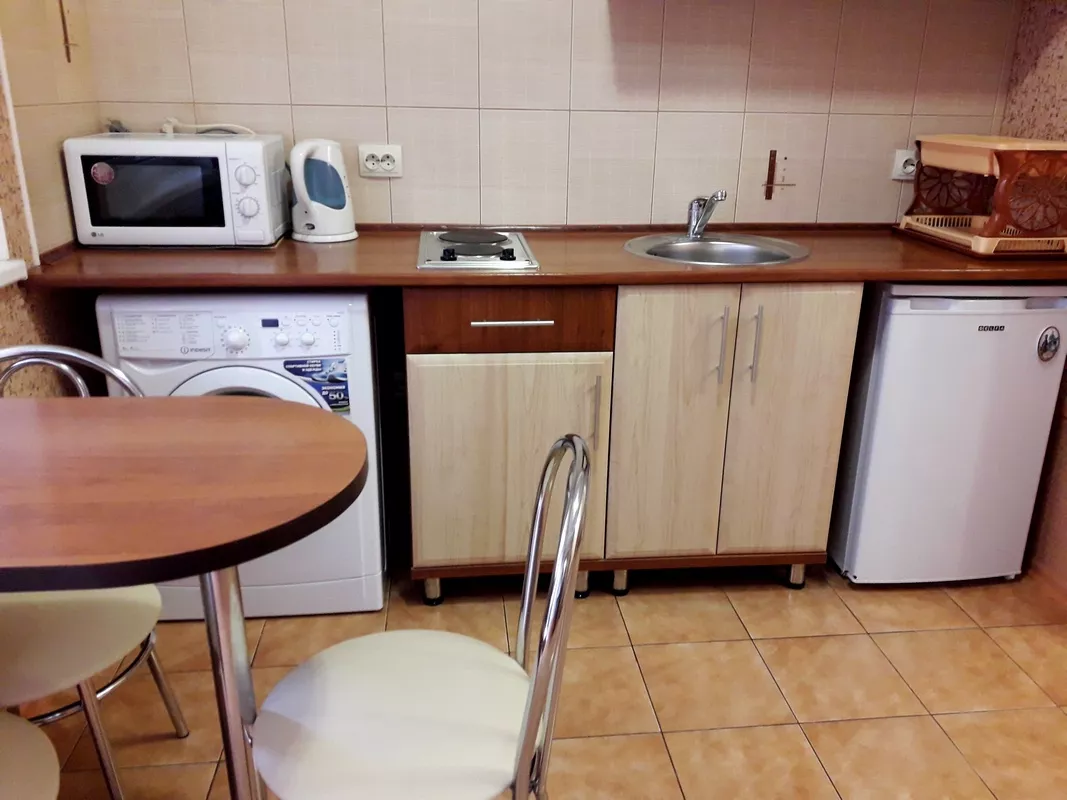 . Частный сектор  Студия. Алушта