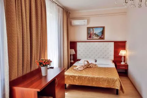 Четырехместная комната «Комфорт». Гостевой дом «Dynasty на Янтарной». Геленджик