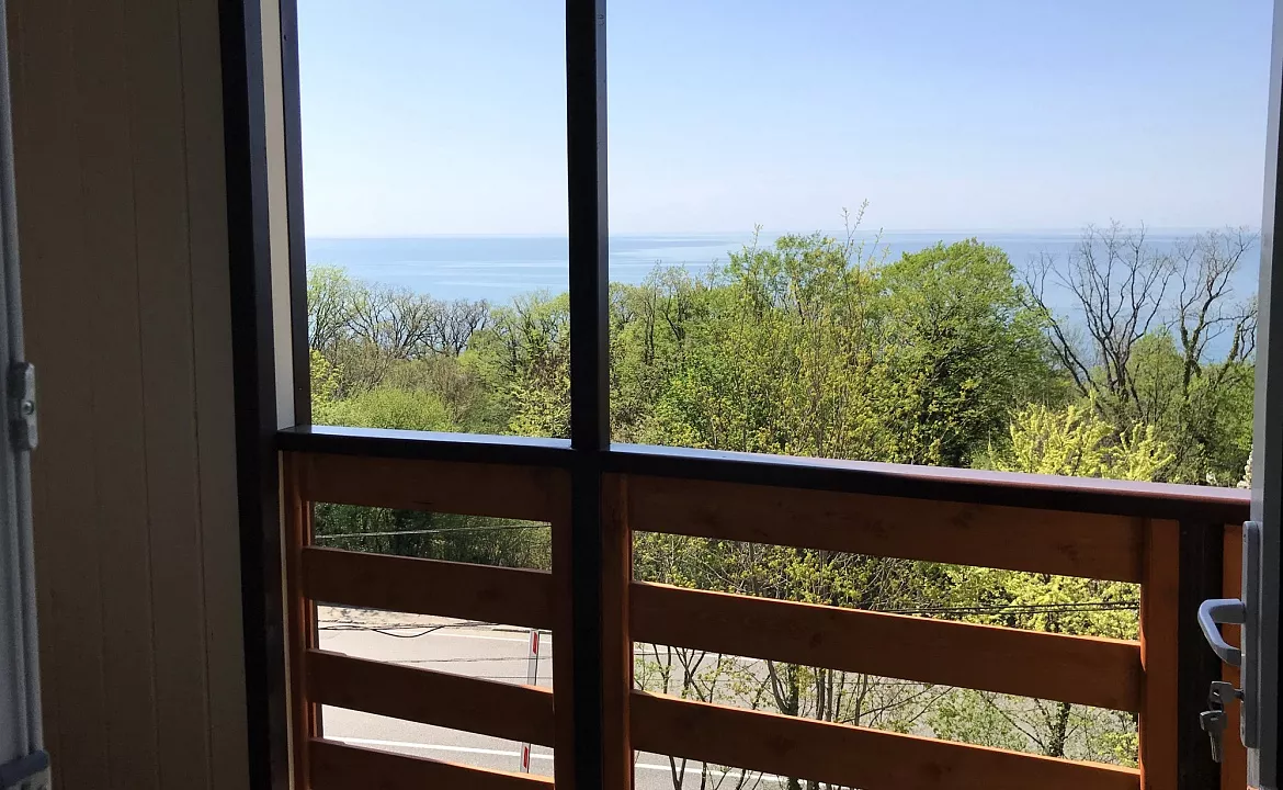 Двухместный номер с балконом. Гостевой комплекс "Буэнос Диас". Совет-Квадже