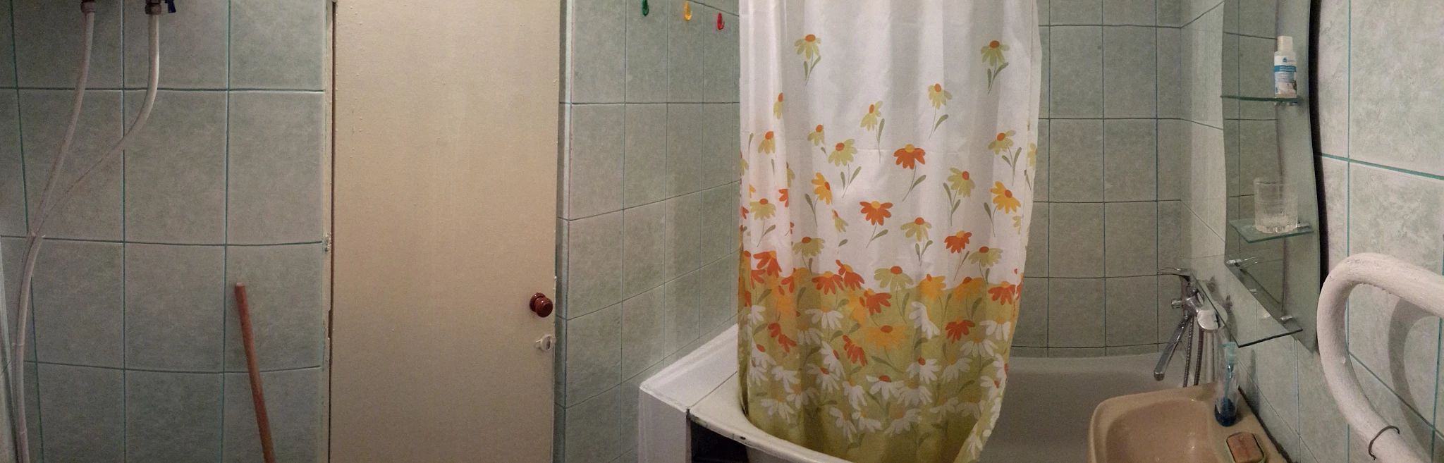 . Квартира в многоквартирном доме Просторная квартира на море . Квартиры в Пицунде