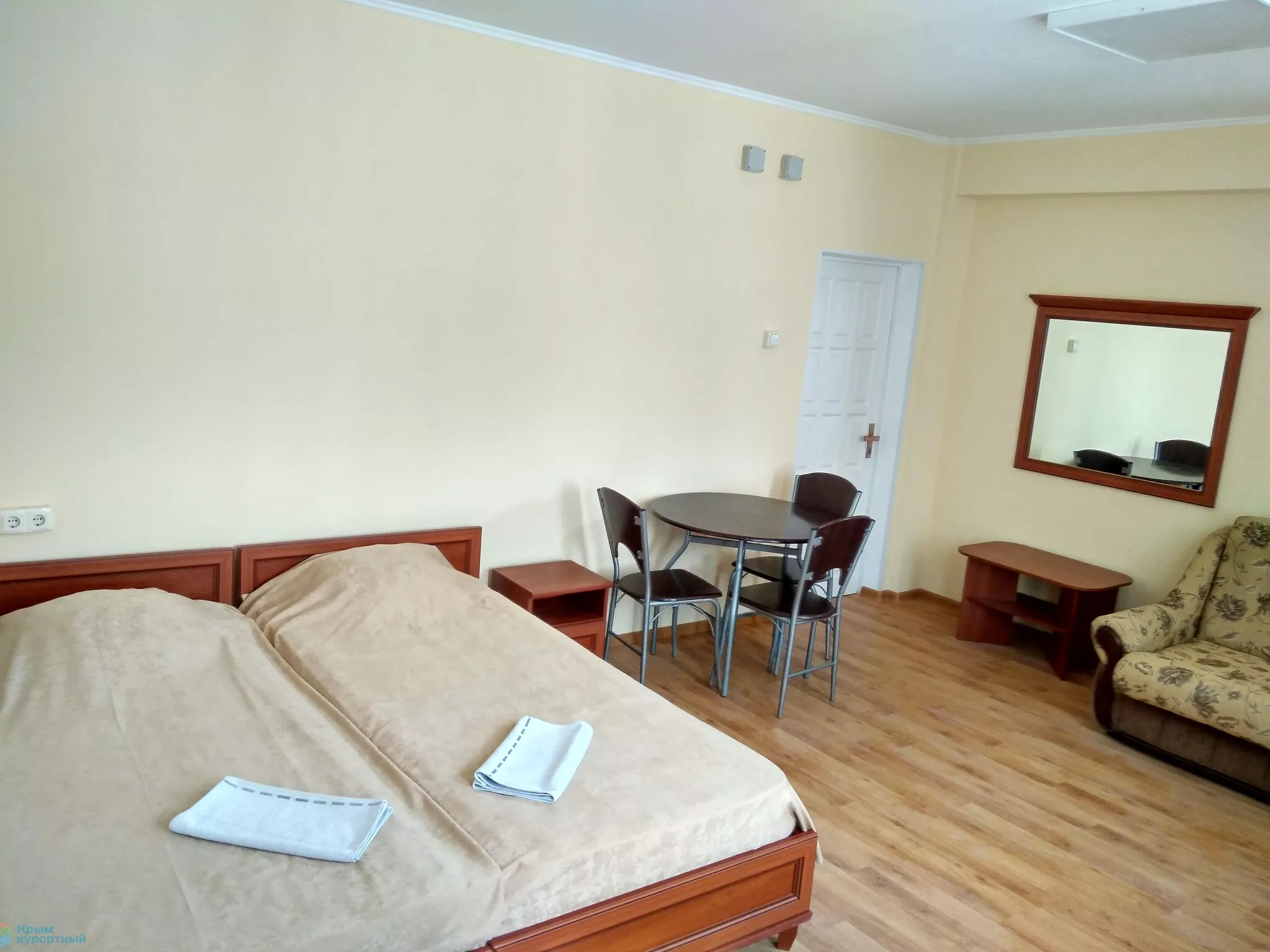 . Хостел Ялтакурорт. Ялта