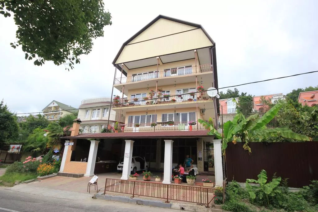 . Гостевой дом "Южный" у Гарика. Лазаревское . Гостевой дом "Южный" у Гарика. Лазаревское