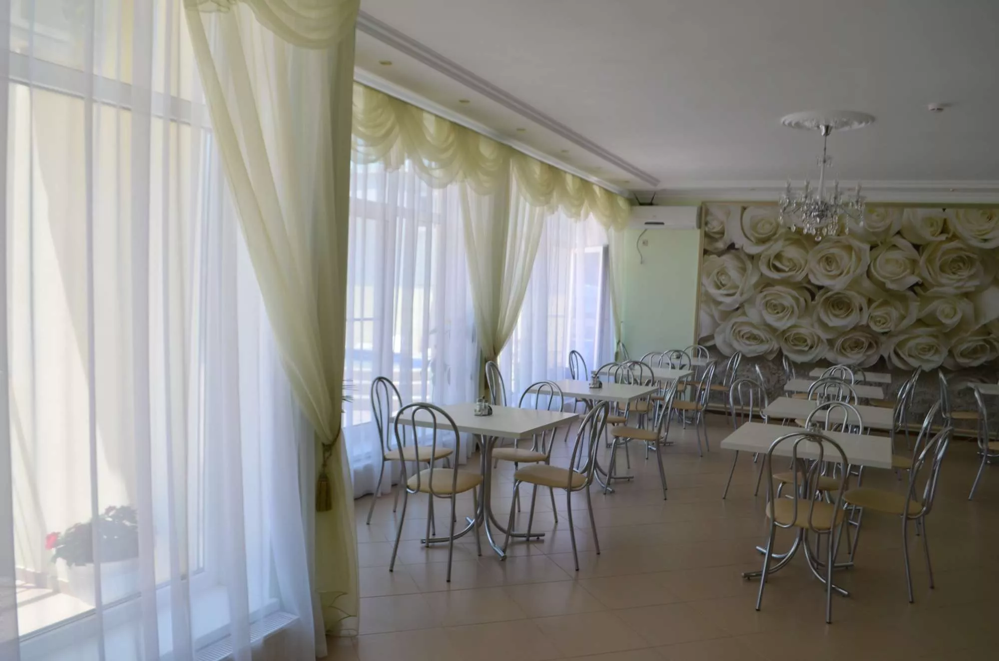 . Гостиница "Звезда". Лермонтово