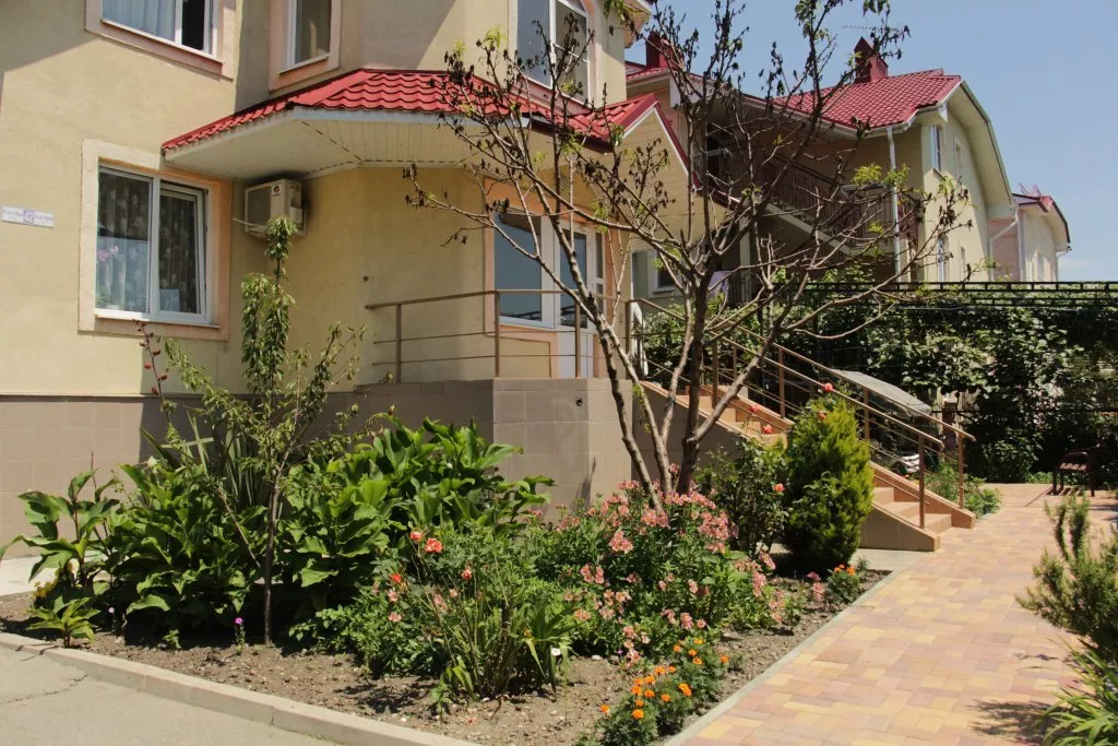 . Частный сектор "Мэри". Адлер