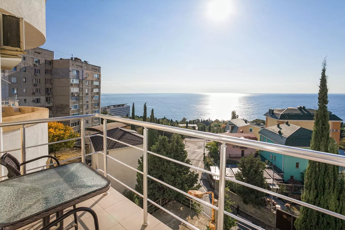 . Квартира в многоквартирном доме Видовые апартаменты в Мисхоре. Кореиз . Квартира в многоквартирном доме Видовые апартаменты в Мисхоре. Кореиз