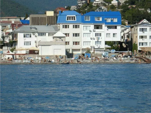 . Эллинг "Бриз" . Лазаревское