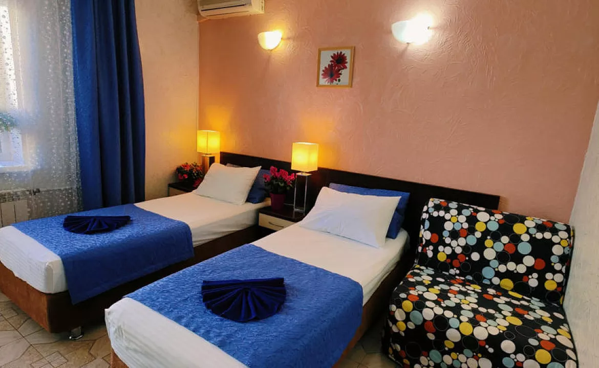 Стандарт» 2-х местный с балконом. Отель "Бавария". Витязево