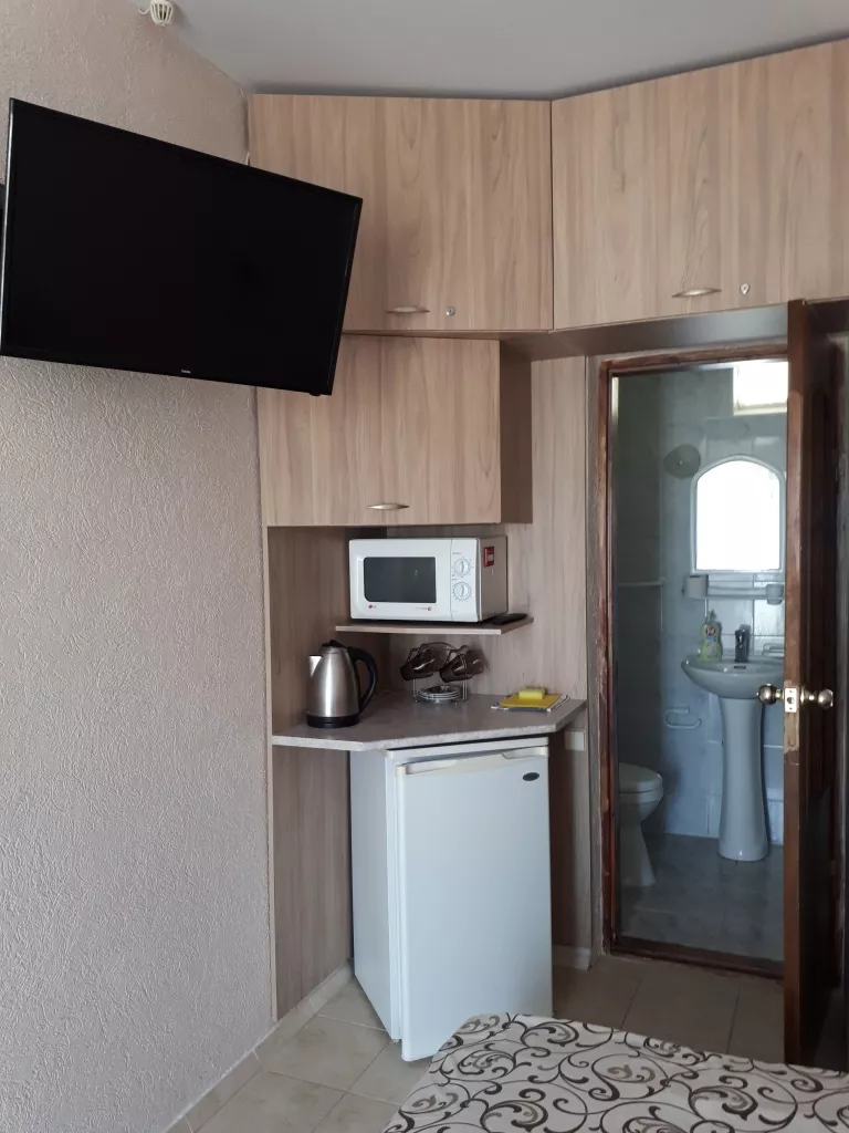 . Гостевой комплекс Номер у моря в Любимовке,  ТК"Любоморье" . Севастополь