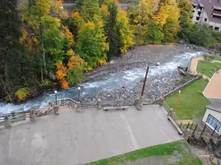 . Гостиничный комплекс «Таулу». Домбай-гостиницы