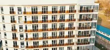 Отель "Skybridge"