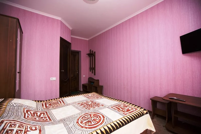 . Гостевой дом "У Елены" . Лазаревское