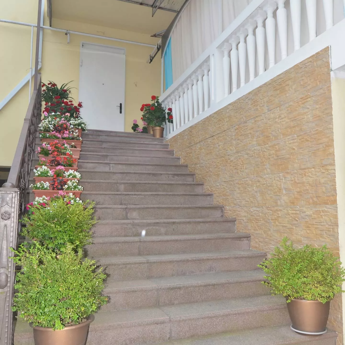 . Гостевой дом "Лаура". Лазаревское