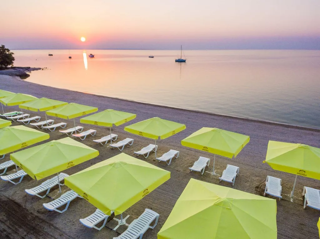 . Пансионат "Приазовье". Ейск . Пансионат "Приазовье". Ейск