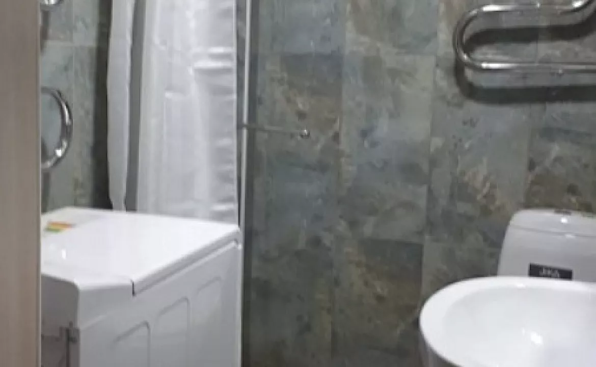 Квартира. Квартира в многоквартирном доме 1-комнатная Березовая, 28/1. Красная Поляна