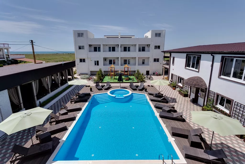 . Гостевой дом "Мемори". Заозерное