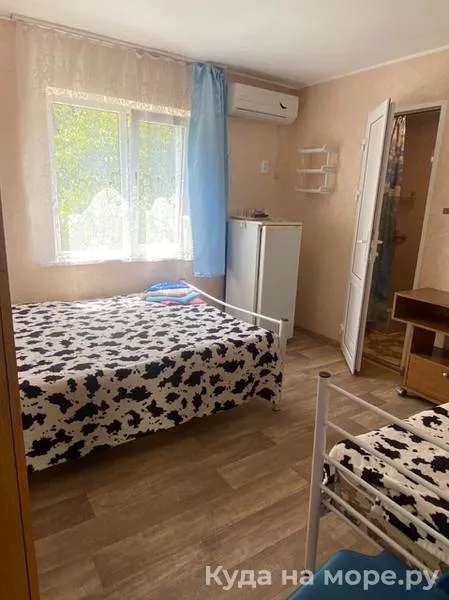 3-местный номер стандартный. Гостевой дом "Бумеранг". Ольгинка