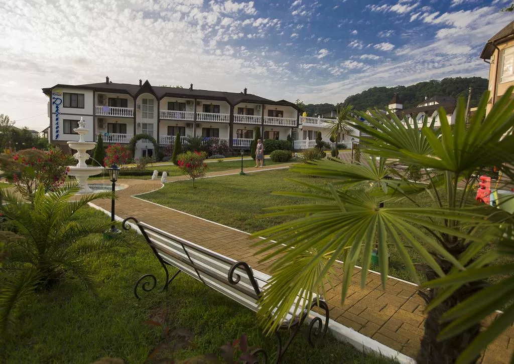 . Отель "Джаз Лоо" парк-отель. Лоо