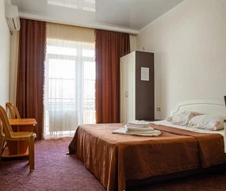 стандарт с балконом. Гостевой дом "Марити". 