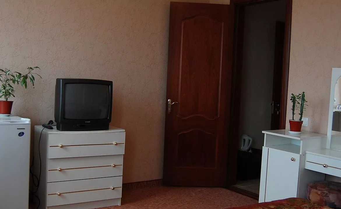 Двухкомнатный. Частный гостевой дом АльтАлушта. Алушта Двухкомнатный. Частный гостевой дом АльтАлушта. Алушта