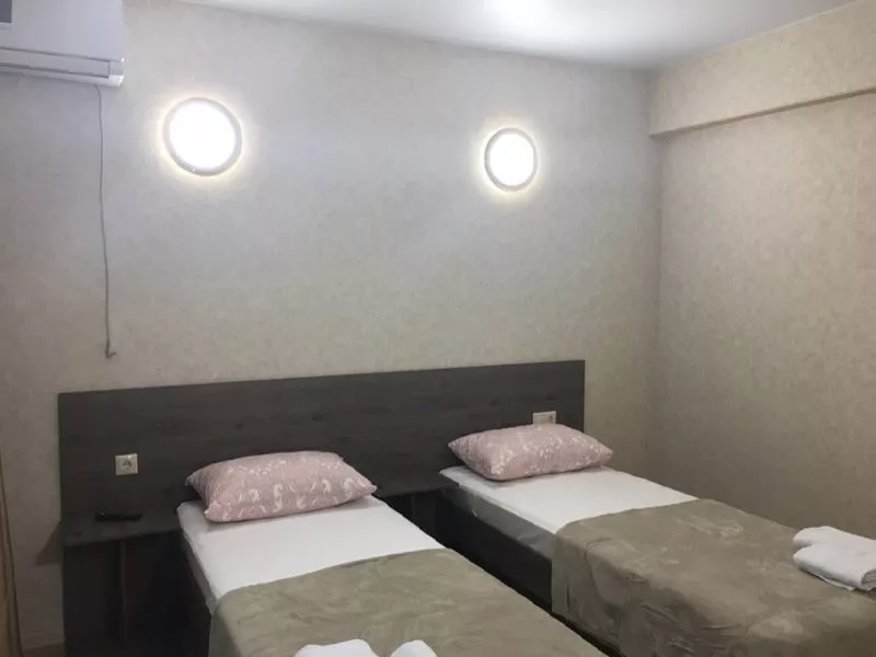 Двухкомнатный, трехместный номер с удобствами. Гостевой дом "Эллеон". Лоо