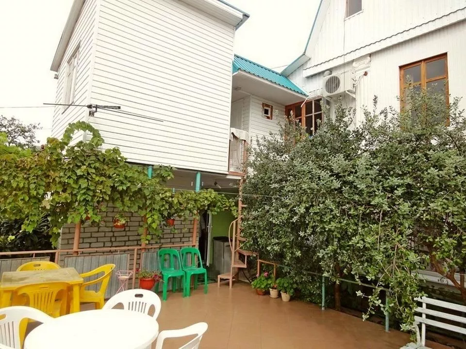 . Частный сектор "У Натальи". Лазаревское