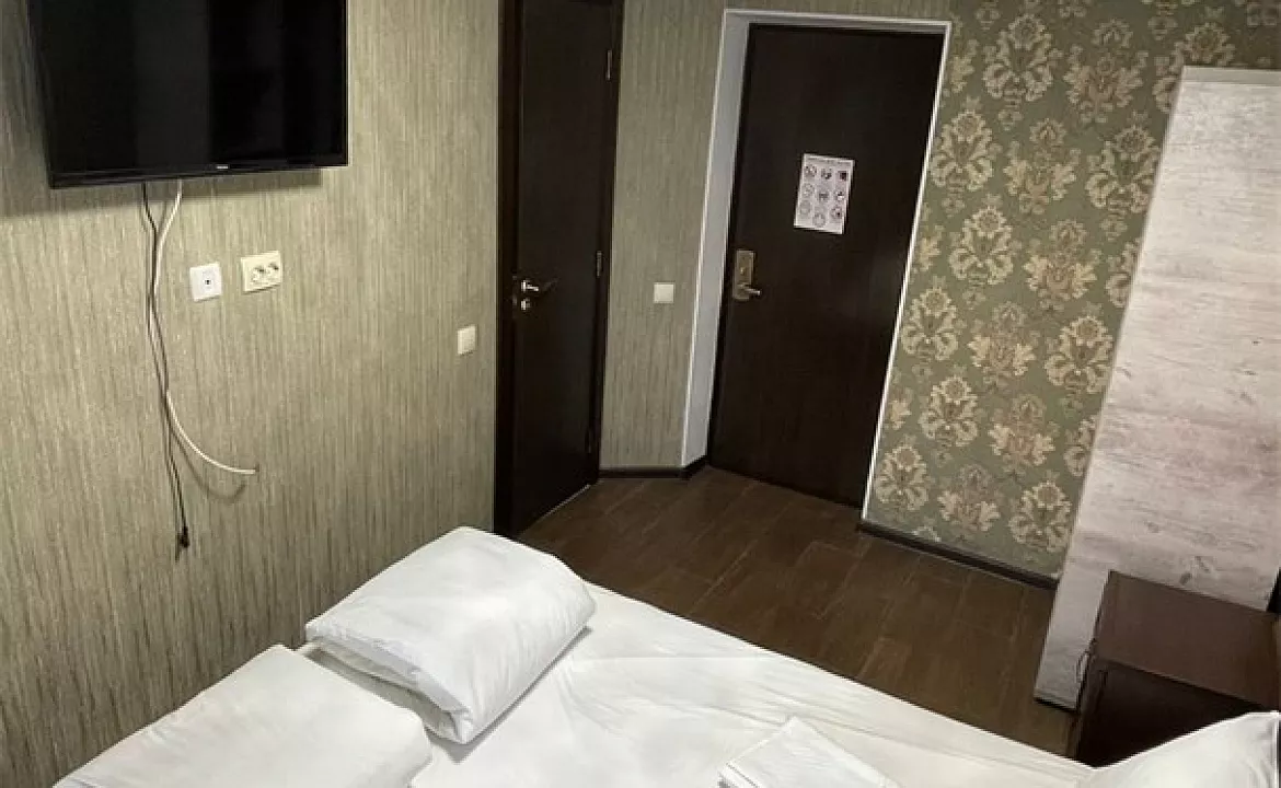 Комфорт с балконом. Отель "Адмирал" . Лазаревское