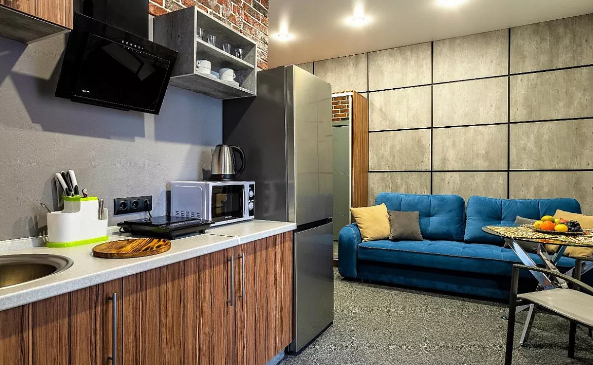 Номер Люкс с балконом и видом на море. Отель «БРЮТ». Геленджик