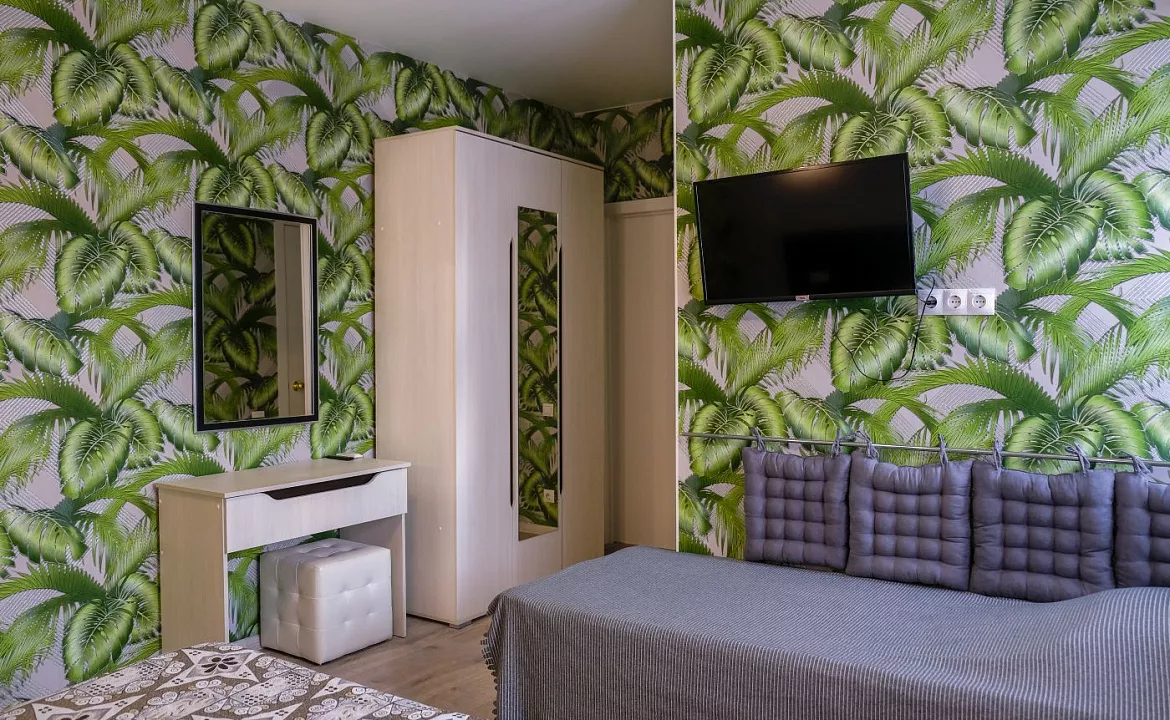 3-х местный  3-х местный