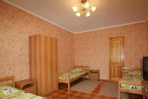 3-х местный. Гостевой дом "У Александра". Лазаревское 3-х местный. Гостевой дом "У Александра". Лазаревское