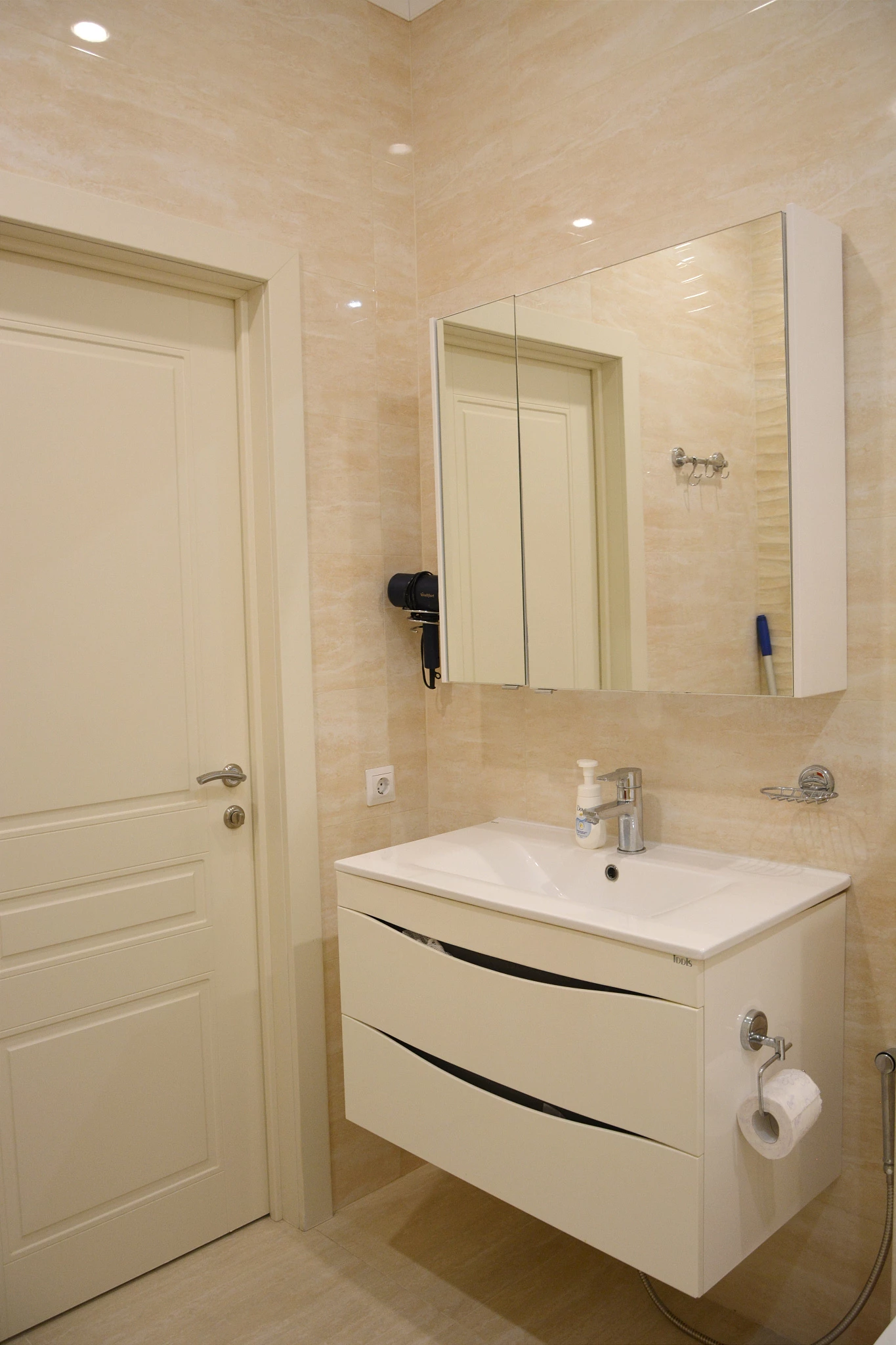 . Квартира в многоквартирном доме Аппартаменты у моря. Геленджик