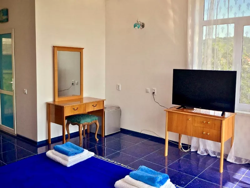 . Гостевой дом "У бассейна". Лоо