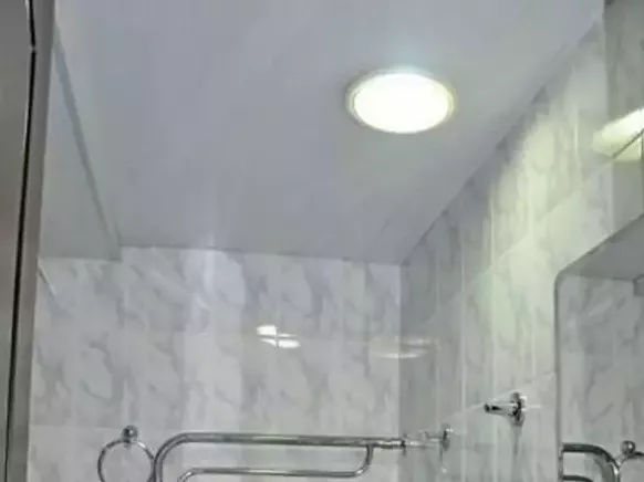 3-местный (3, 4, 5, 6 этаж)- эконом класса. Гостиница «Домбай». Домбай-гостиницы