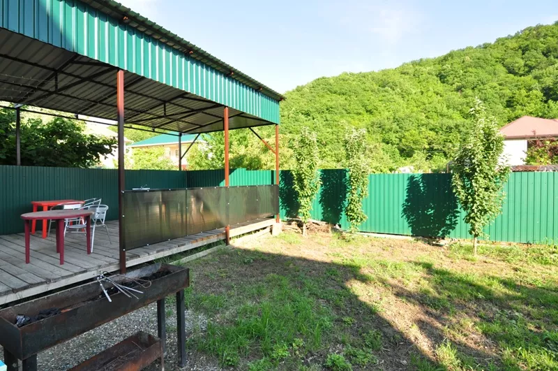 . Гостевой дом "На Мостовой" в Новомихайловском. Новомихайловский