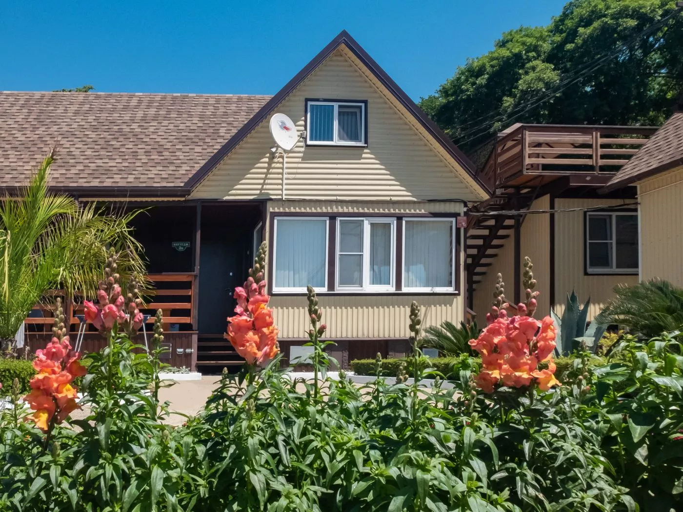 . Гостевой комплекс "Буэнос Диас". Совет-Квадже