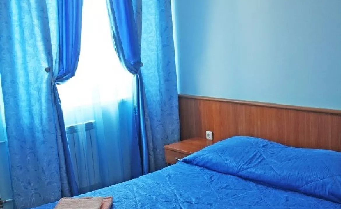Стандартный с двуспальной кроватью. Отель Капитан Морей. Анапа