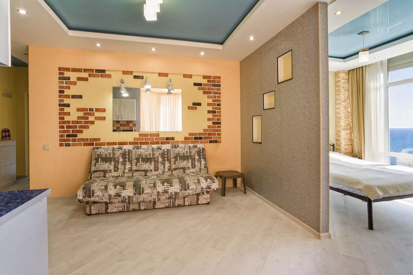 . Квартира в многоквартирном доме Видовые апартаменты в Мисхоре. Кореиз . Квартира в многоквартирном доме Видовые апартаменты в Мисхоре. Кореиз