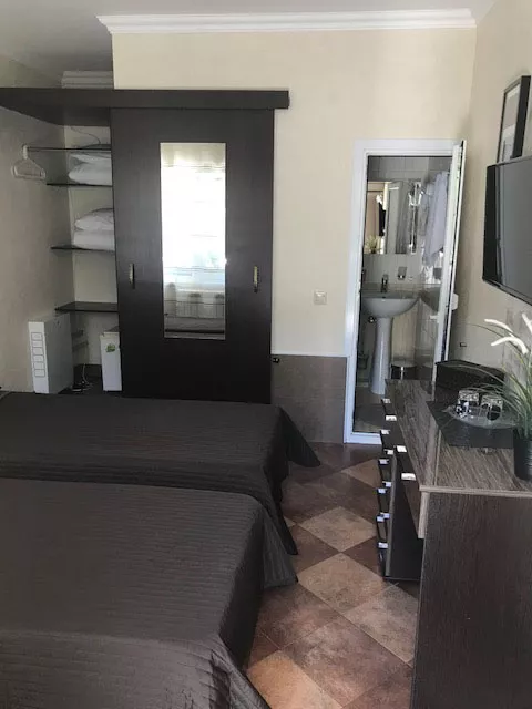 2-х местный номер Стандарт. Гостевой дом "Валентина" - Адлер. Адлер