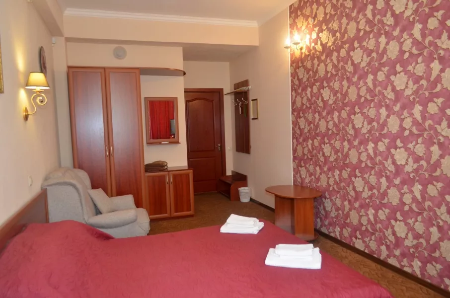 Стандарт Классика с видом на море и кафе. Отель Клуб-отель «Ламбат». Утёс