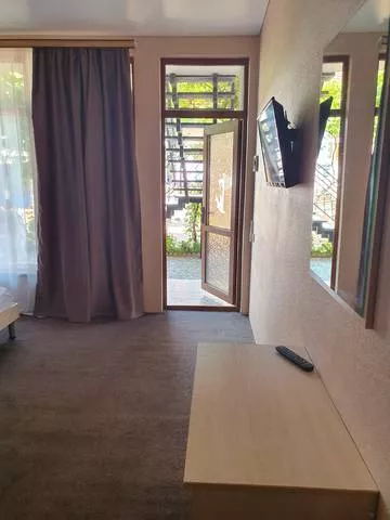 . Гостевой дом "Мека". Гудаута