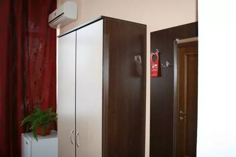 2-х местный «Полу-Люкс» с дополнительным местом. Отель Мини-отель "Рассвет". Геленджик 2-х местный «Полу-Люкс» с дополнительным местом. Отель Мини-отель "Рассвет". Геленджик