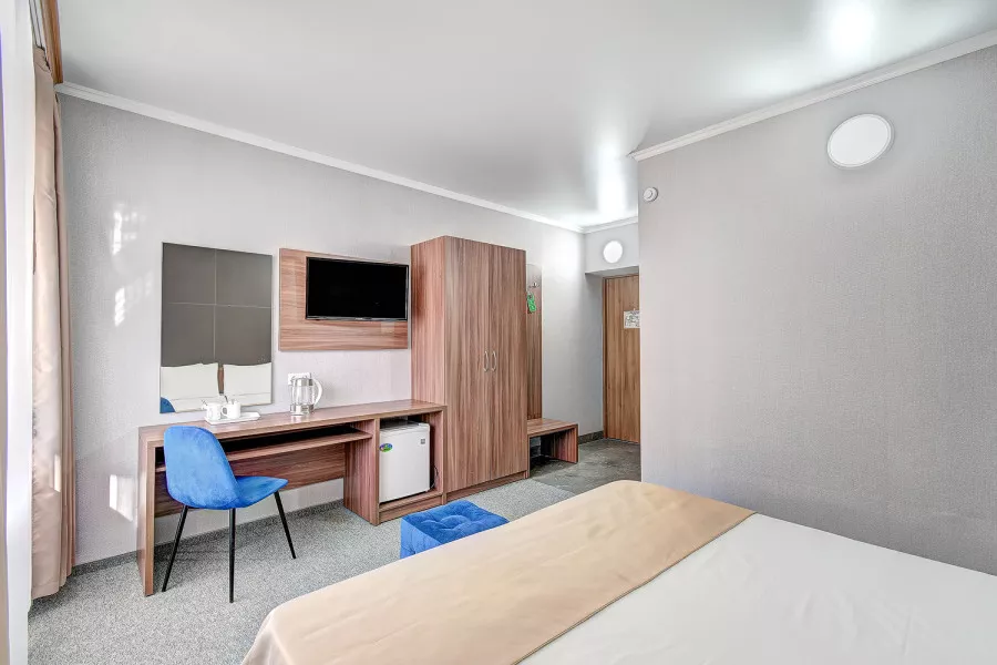 Двухместный номер Комфорт. Семейный парк-отель «Греция». Сочи